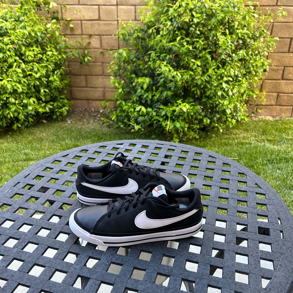 Nike Court Legacy black/white size 6